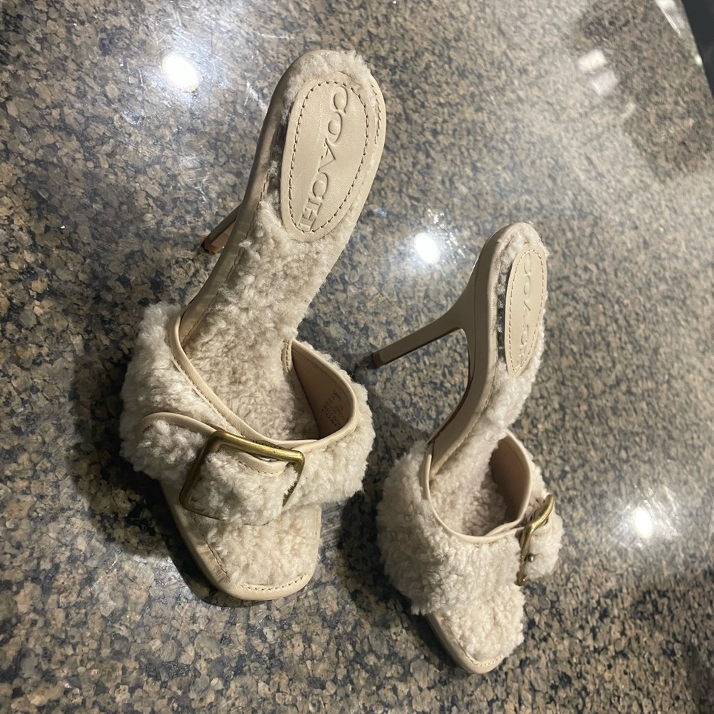 Coach size 6 sling shoes